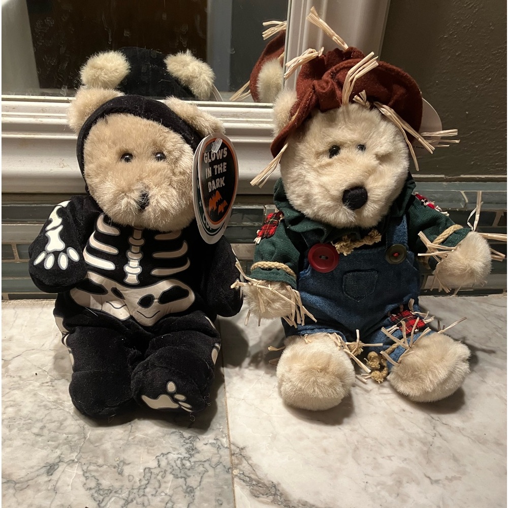 Two New 1999 & 2001 Starbucks Bearista Bears Halloween Skeleton & Scarecrow NWT
